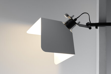 Triedro wandlamp Stilnovo