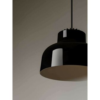 M64 Glossy Deep Black hanglamp Santa &amp; Cole 